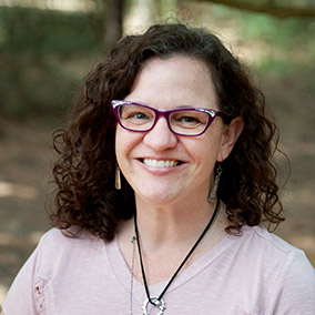 Tara Roth